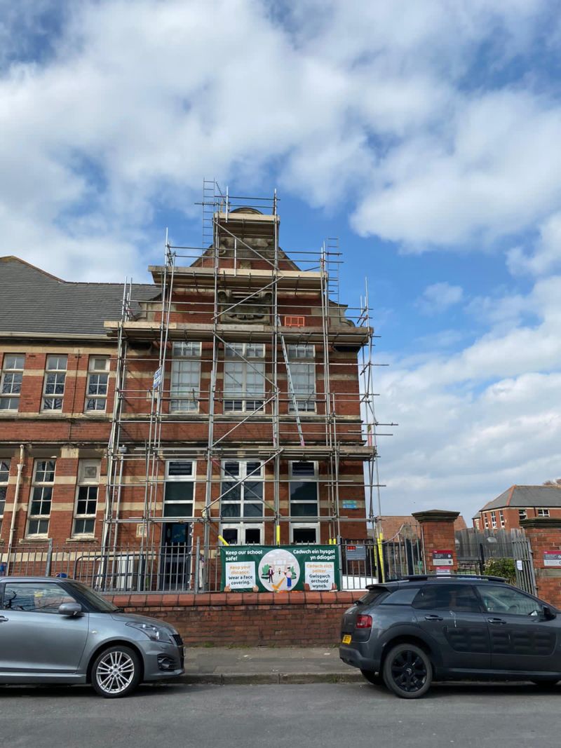 Edge Protection scaffolding in South Wales — image 11